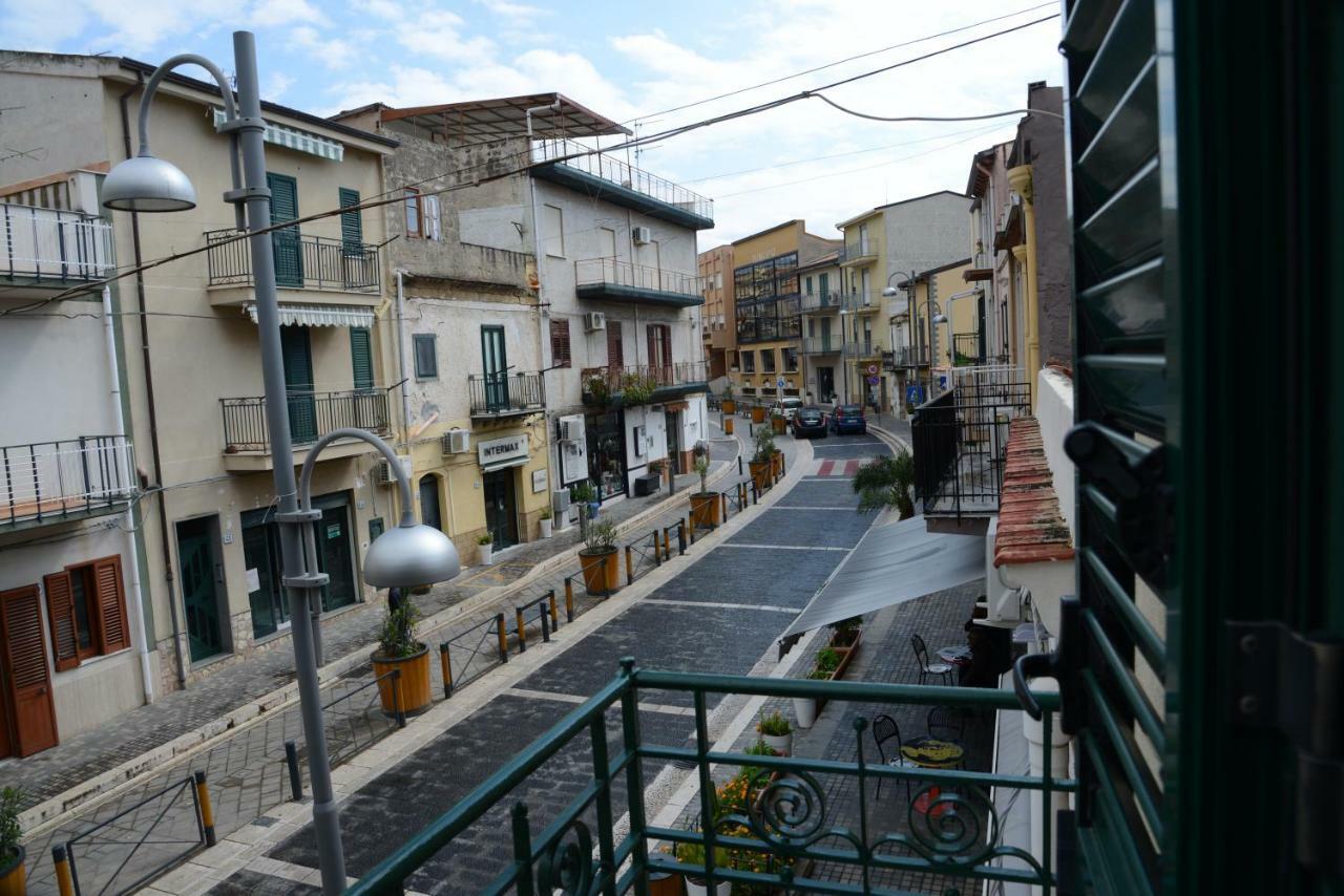 Willa City House Campofelice Di Roccella Zewnętrze zdjęcie